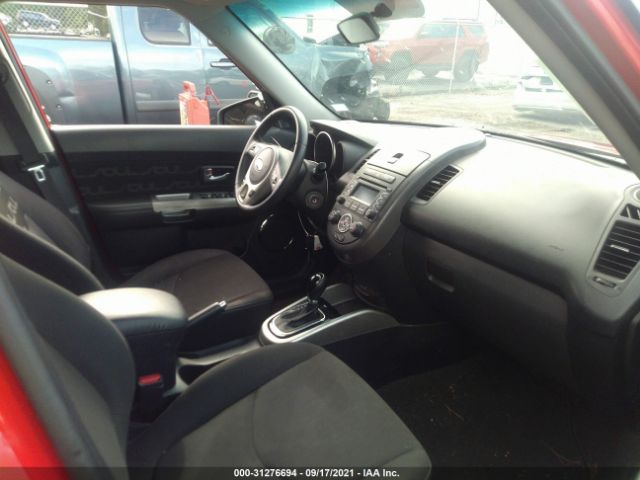 Photo 4 VIN: KNDJT2A6XC7385749 - KIA SOUL 