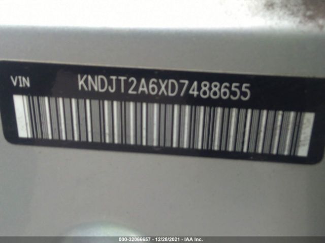 Photo 8 VIN: KNDJT2A6XD7488655 - KIA SOUL 