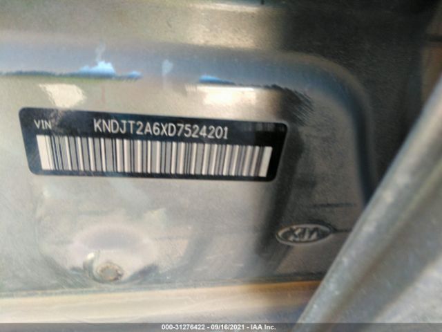 Photo 8 VIN: KNDJT2A6XD7524201 - KIA SOUL 