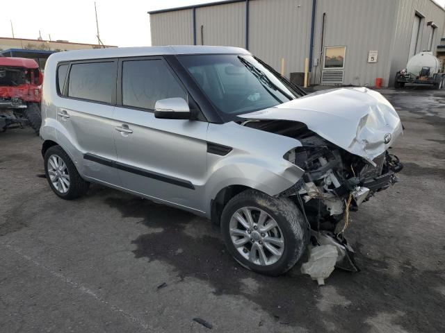 Photo 3 VIN: KNDJT2A6XD7532010 - KIA SOUL 