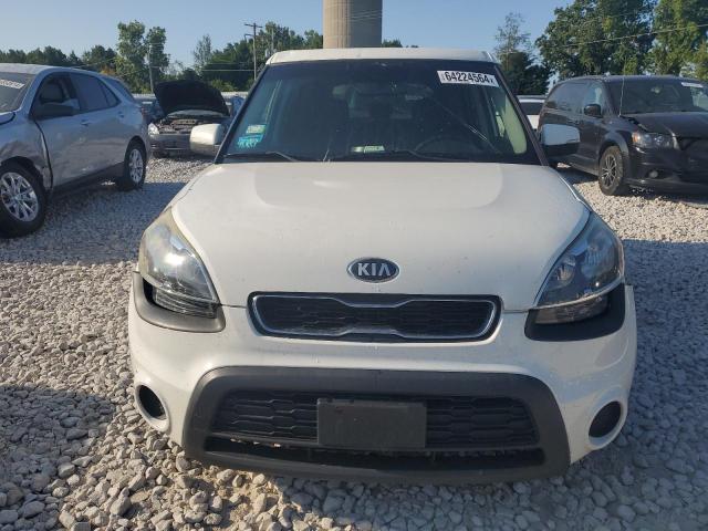 Photo 4 VIN: KNDJT2A6XD7563841 - KIA SOUL + 