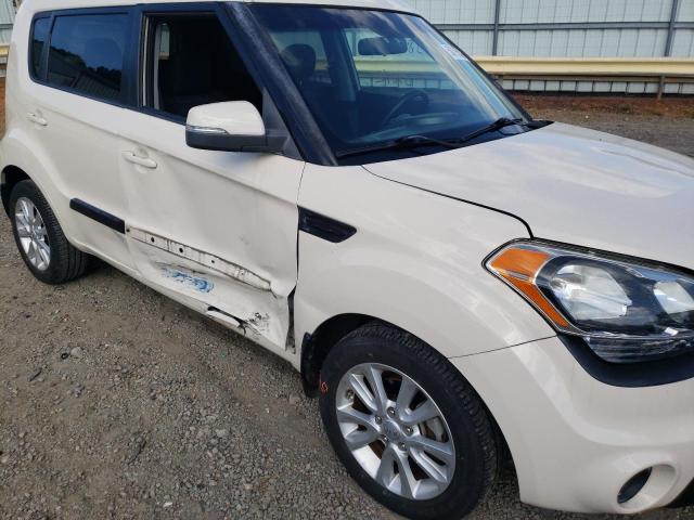 Photo 8 VIN: KNDJT2A6XD7769922 - KIA SOUL + 