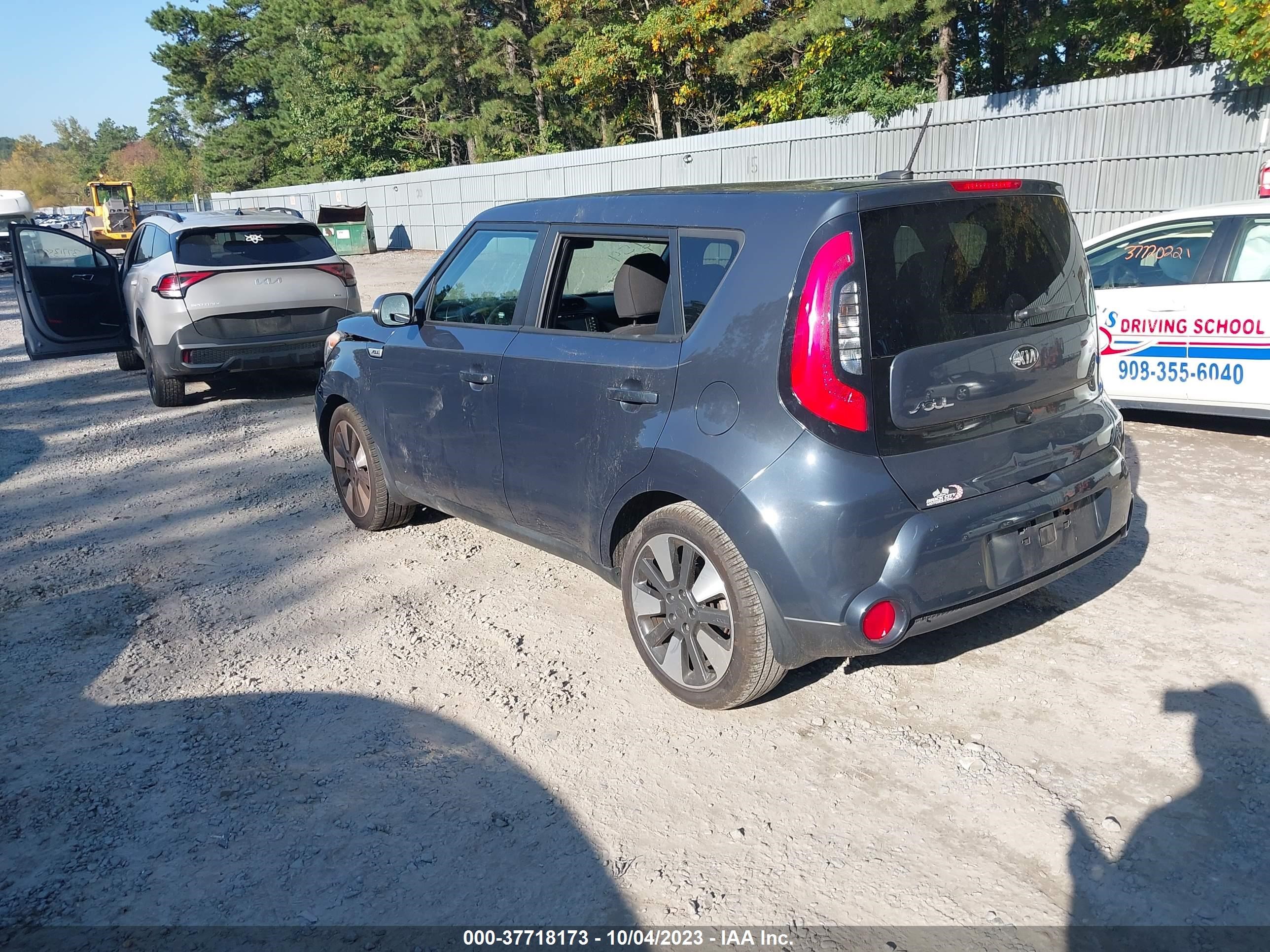 Photo 2 VIN: KNDJX3A50E7031274 - KIA SOUL 