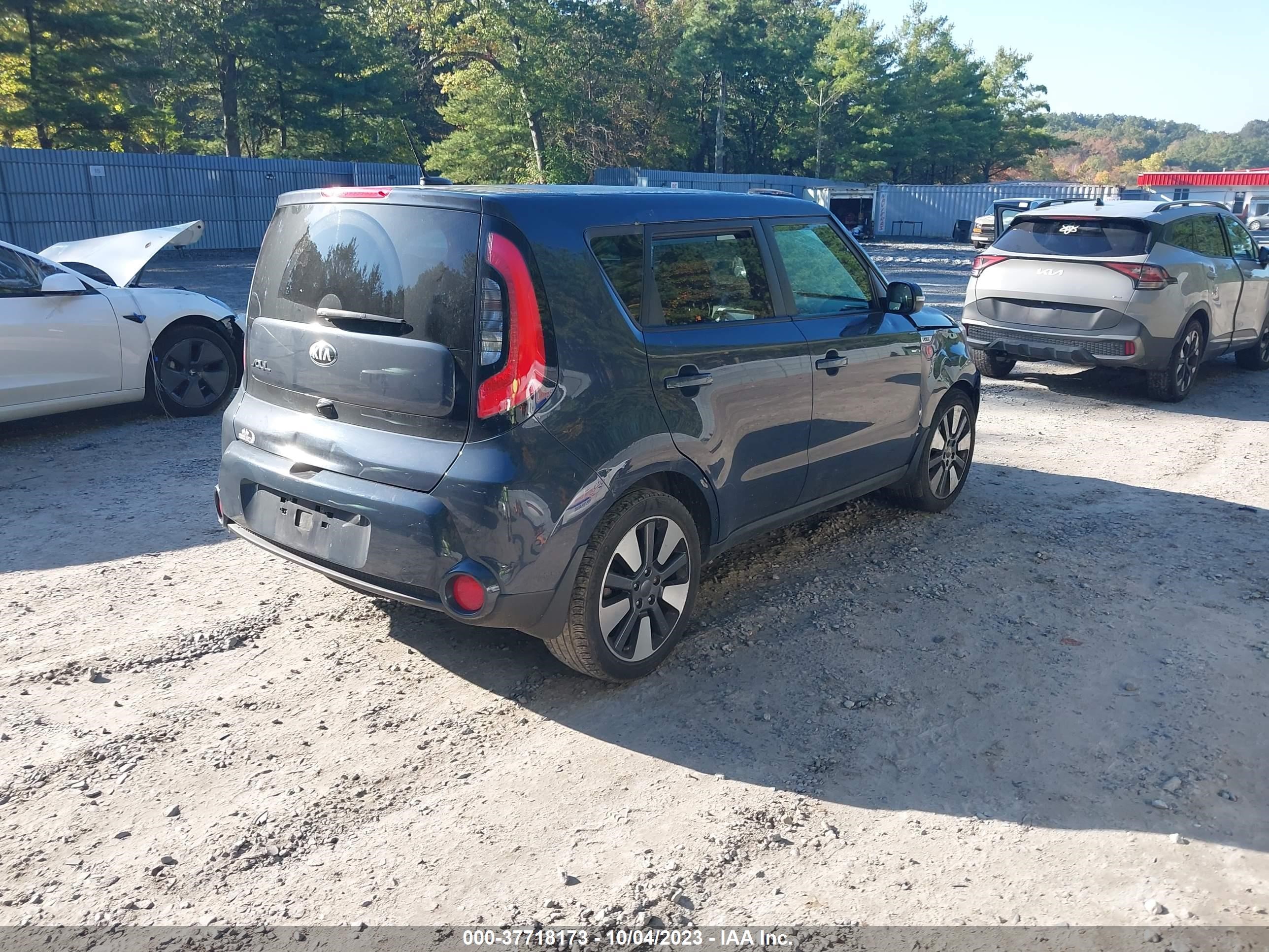 Photo 3 VIN: KNDJX3A50E7031274 - KIA SOUL 