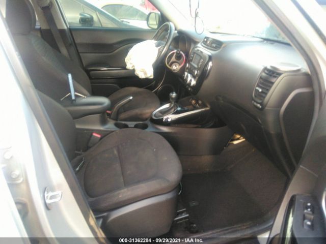 Photo 4 VIN: KNDJX3A50F7785843 - KIA SOUL 