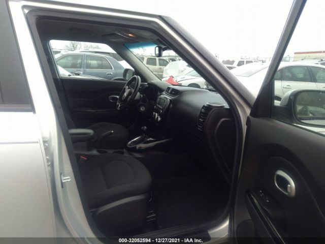 Photo 4 VIN: KNDJX3A50F7786118 - KIA SOUL 