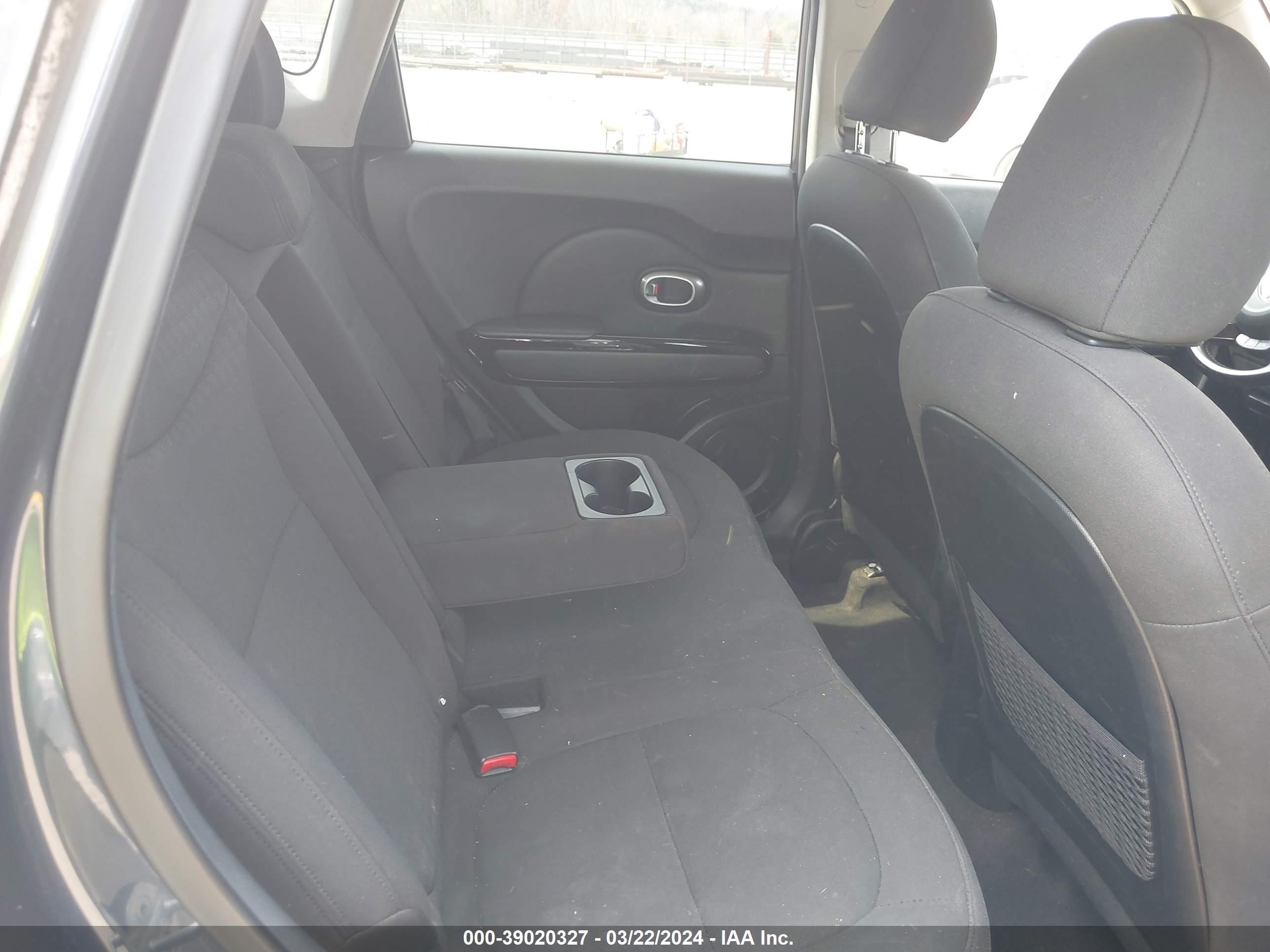 Photo 7 VIN: KNDJX3A53F7186600 - KIA SOUL 