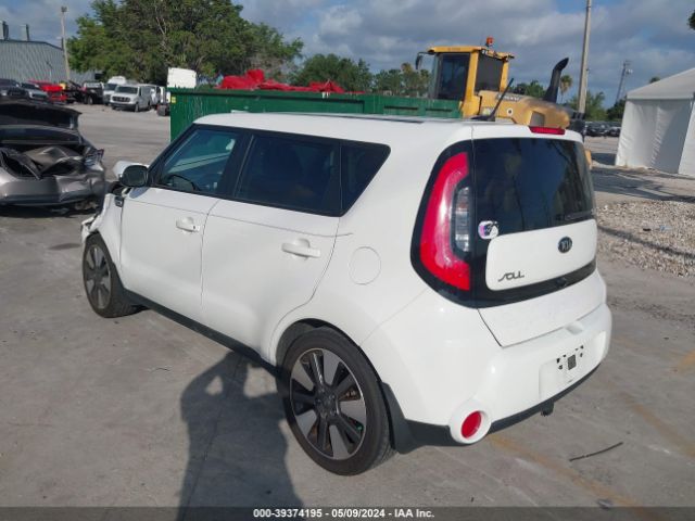 Photo 2 VIN: KNDJX3A58F7196832 - KIA SOUL 