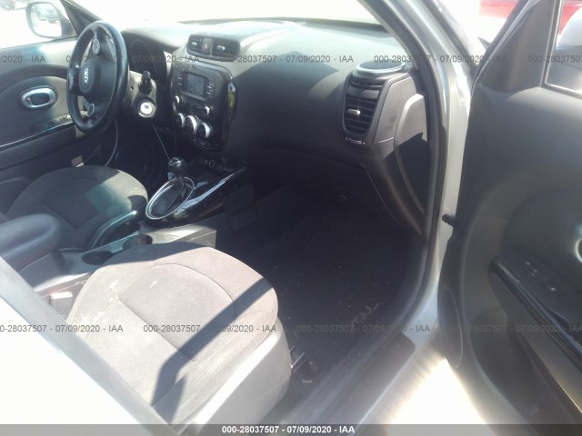 Photo 4 VIN: KNDJX3A58F7758440 - KIA SOUL 