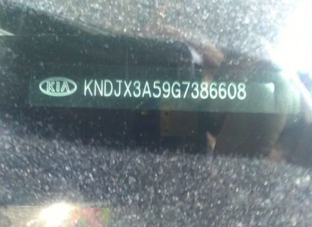 Photo 8 VIN: KNDJX3A59G7386608 - KIA SOUL 