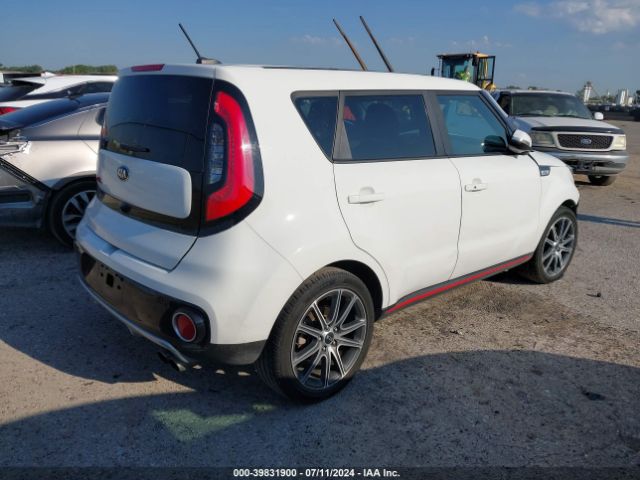 Photo 3 VIN: KNDJX3AA1J7608191 - KIA SOUL 