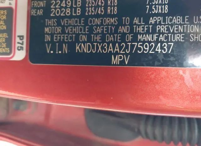 Photo 8 VIN: KNDJX3AA2J7592437 - KIA SOUL 