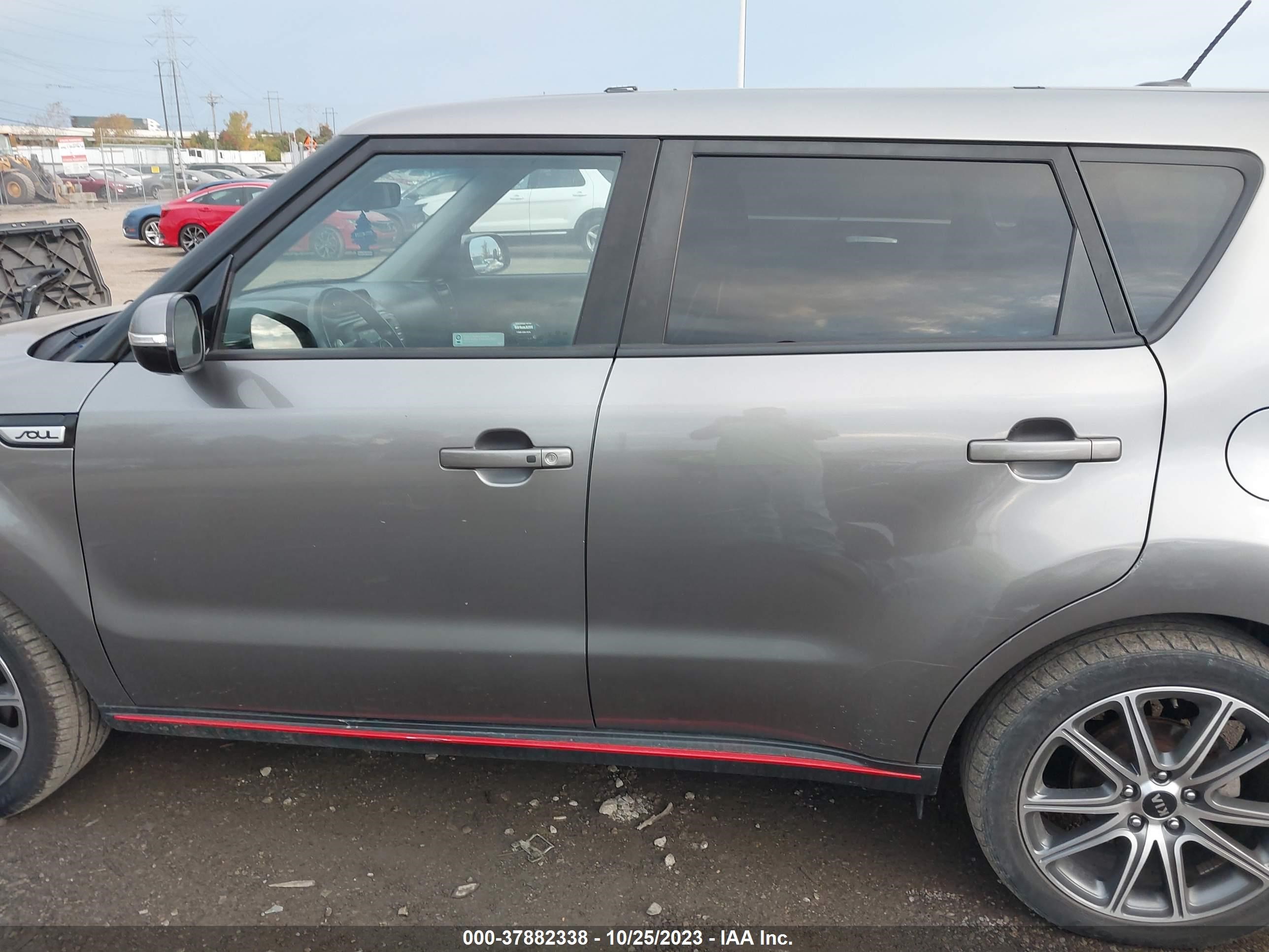 Photo 13 VIN: KNDJX3AA4K7686496 - KIA SOUL 