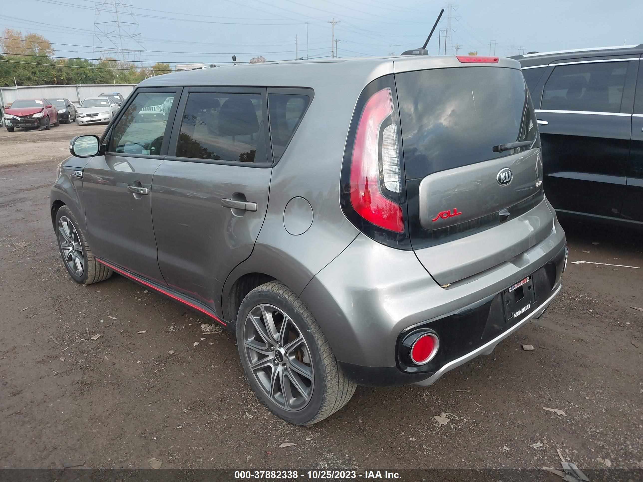 Photo 2 VIN: KNDJX3AA4K7686496 - KIA SOUL 