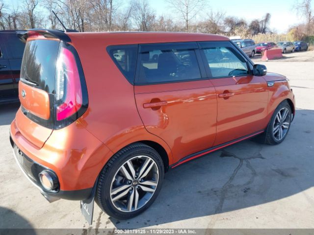 Photo 3 VIN: KNDJX3AA5J7521667 - KIA SOUL 