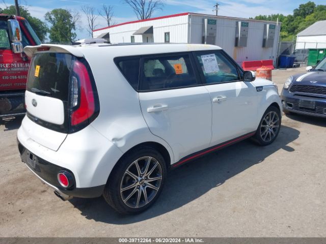 Photo 3 VIN: KNDJX3AA6H7501809 - KIA SOUL 