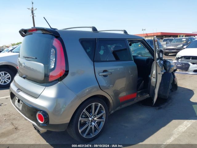 Photo 3 VIN: KNDJX3AA6J7537389 - KIA SOUL 