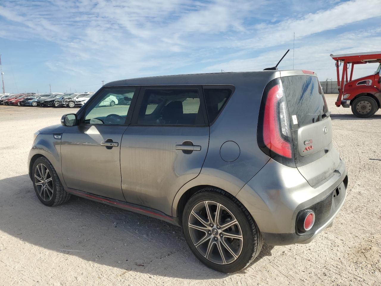 Photo 1 VIN: KNDJX3AA7J7529088 - KIA SOUL 