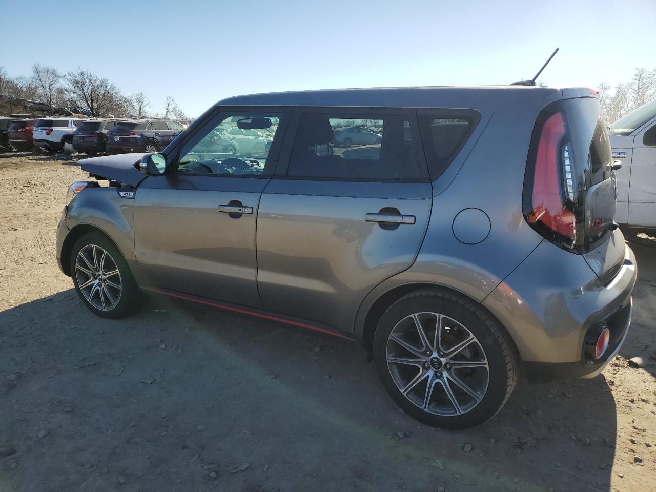 Photo 1 VIN: KNDJX3AA8J7523879 - KIA SOUL 