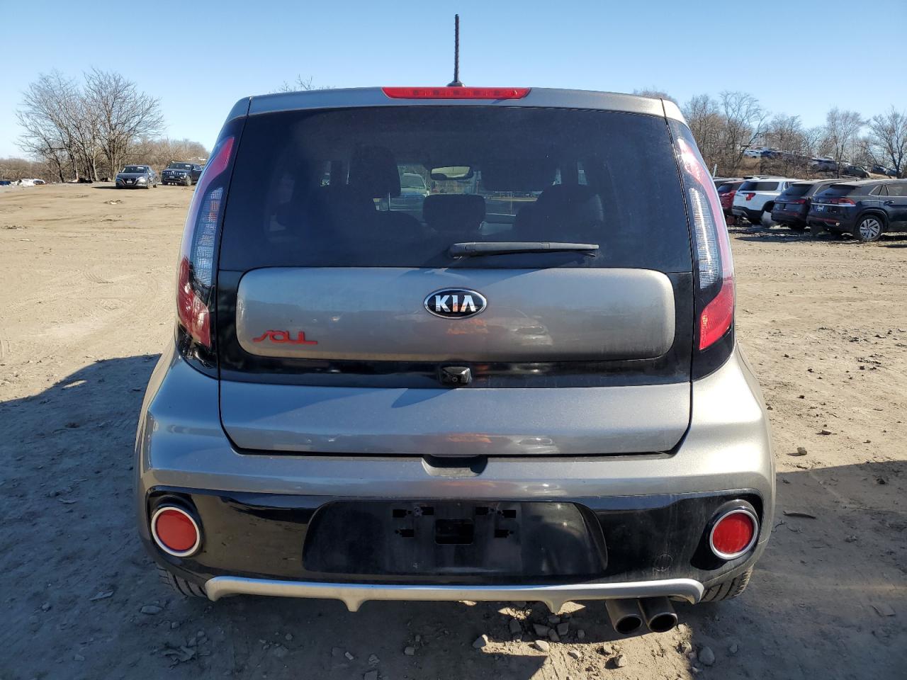 Photo 5 VIN: KNDJX3AA8J7523879 - KIA SOUL 