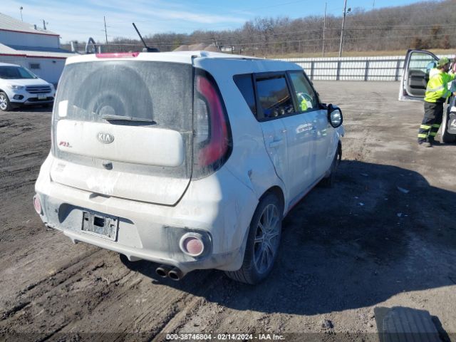 Photo 3 VIN: KNDJX3AA8J7896744 - KIA SOUL 