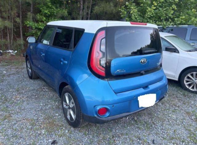 Photo 2 VIN: KNDJX3AE0H7020487 - KIA SOUL EV + 