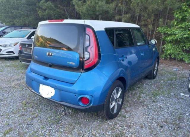 Photo 3 VIN: KNDJX3AE0H7020487 - KIA SOUL EV + 