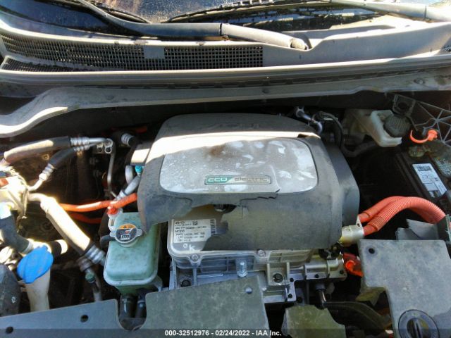 Photo 9 VIN: KNDJX3AE3G7013287 - KIA SOUL EV 