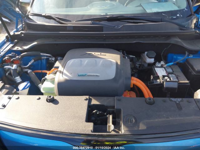 Photo 9 VIN: KNDJX3AE4H7019942 - KIA SOUL EV 