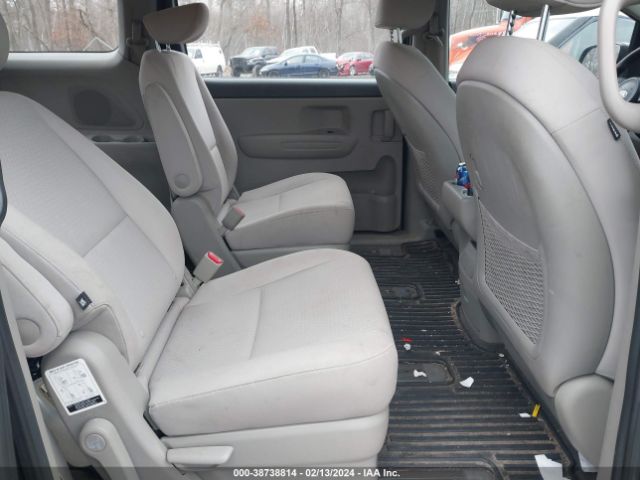 Photo 7 VIN: KNDMA5C11G6184582 - KIA SEDONA 