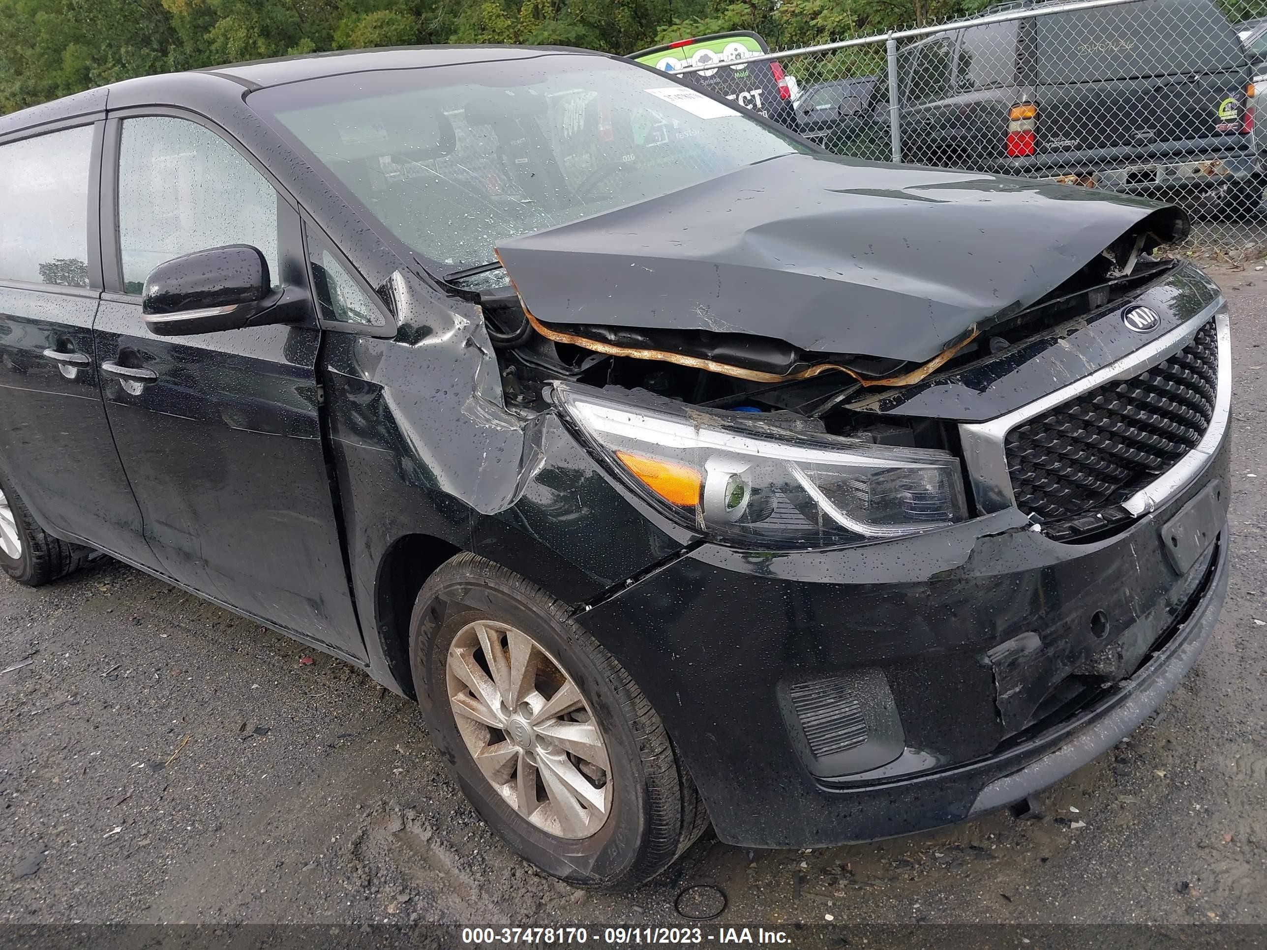 Photo 5 VIN: KNDMA5C11H6282870 - KIA SEDONA 