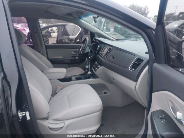 Photo 4 VIN: KNDMA5C13J6380708 - KIA SEDONA 