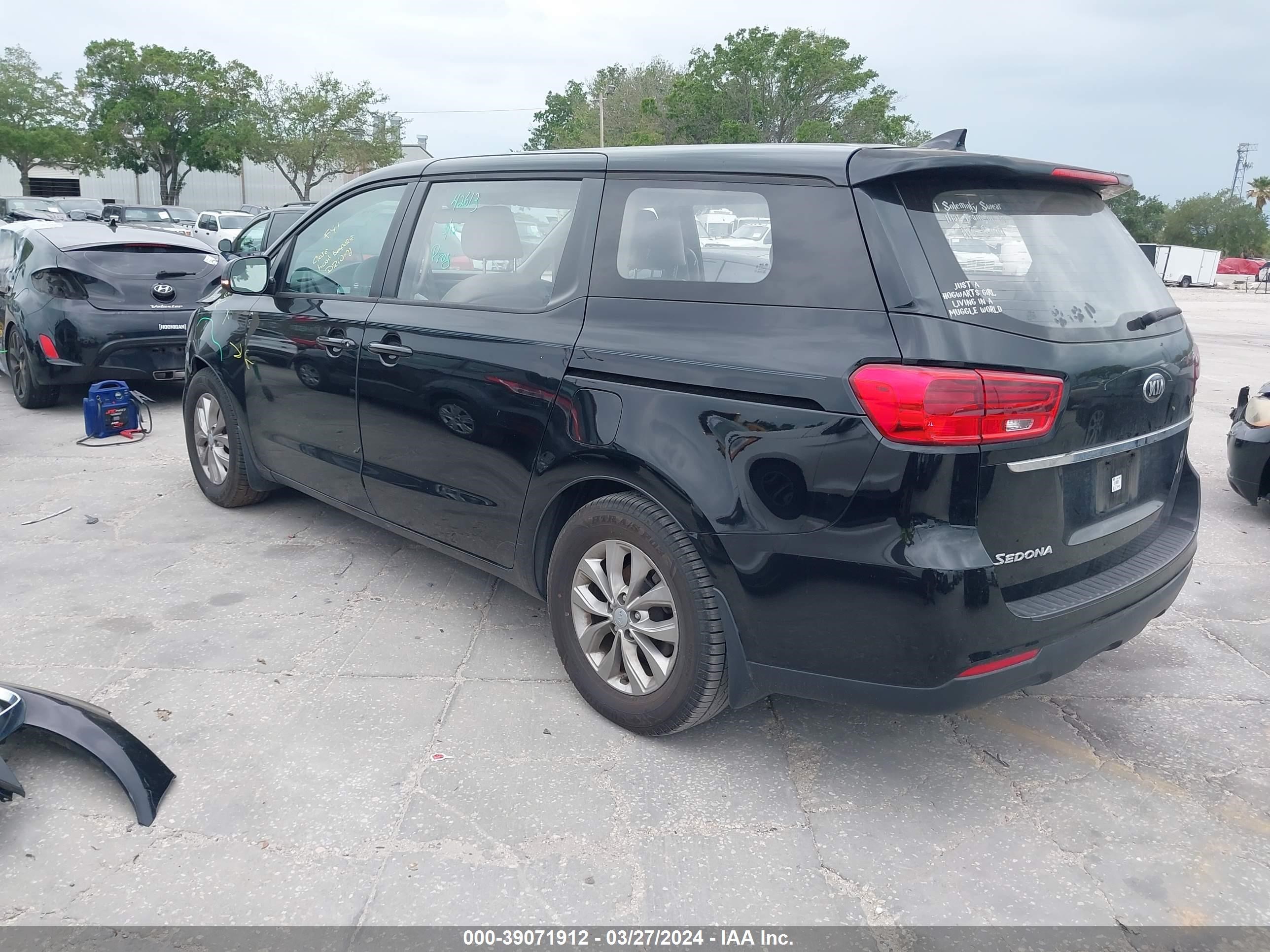 Photo 2 VIN: KNDMA5C17K6509485 - KIA SEDONA 