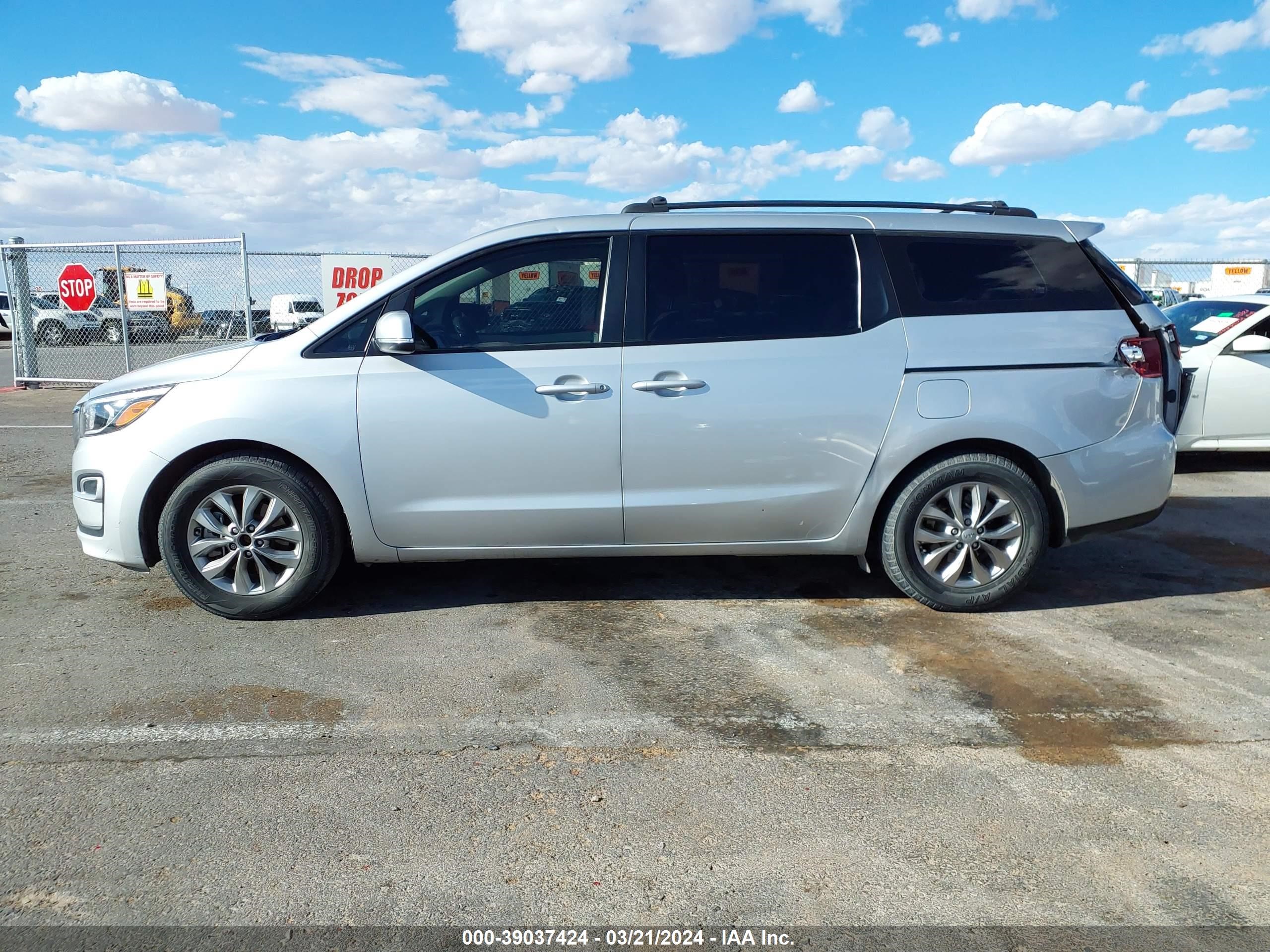 Photo 13 VIN: KNDMA5C18K6511410 - KIA SEDONA 