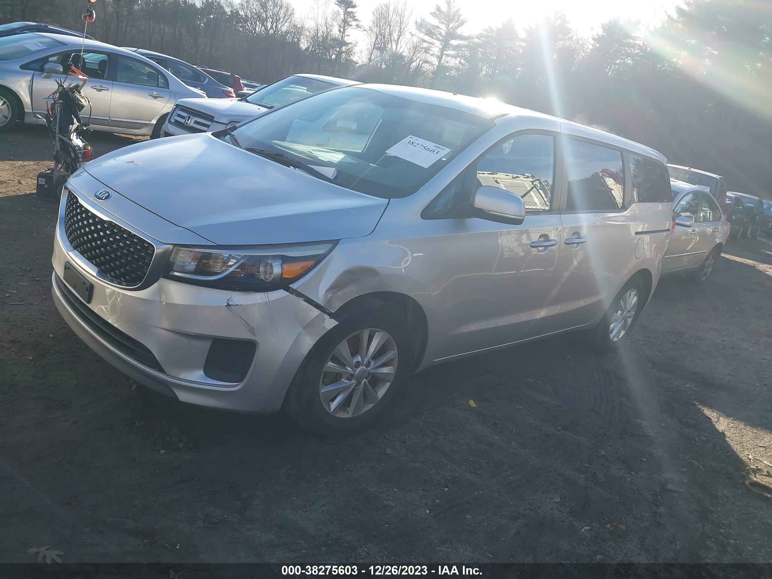 Photo 1 VIN: KNDMA5C19F6020754 - KIA SEDONA 