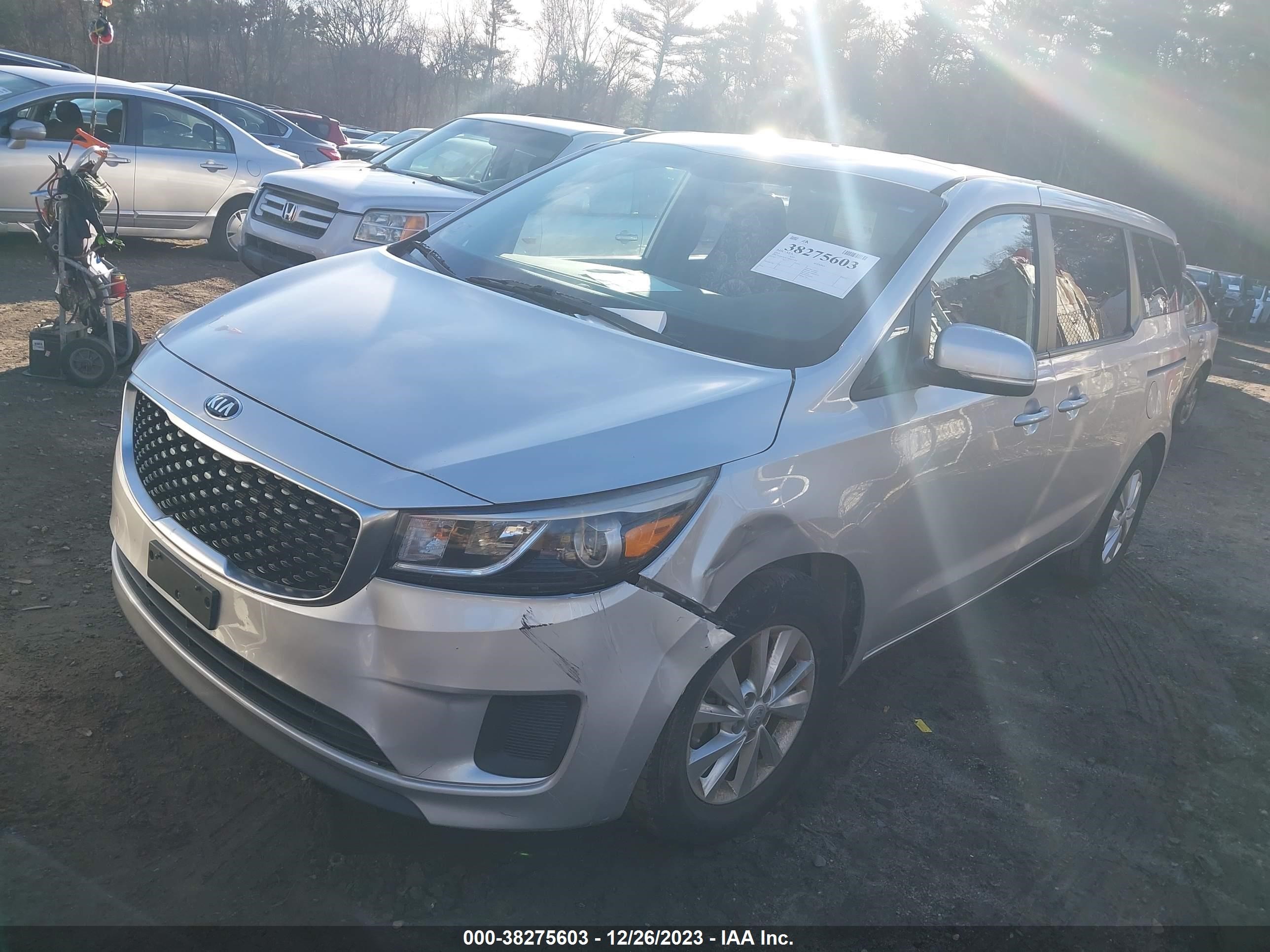 Photo 5 VIN: KNDMA5C19F6020754 - KIA SEDONA 