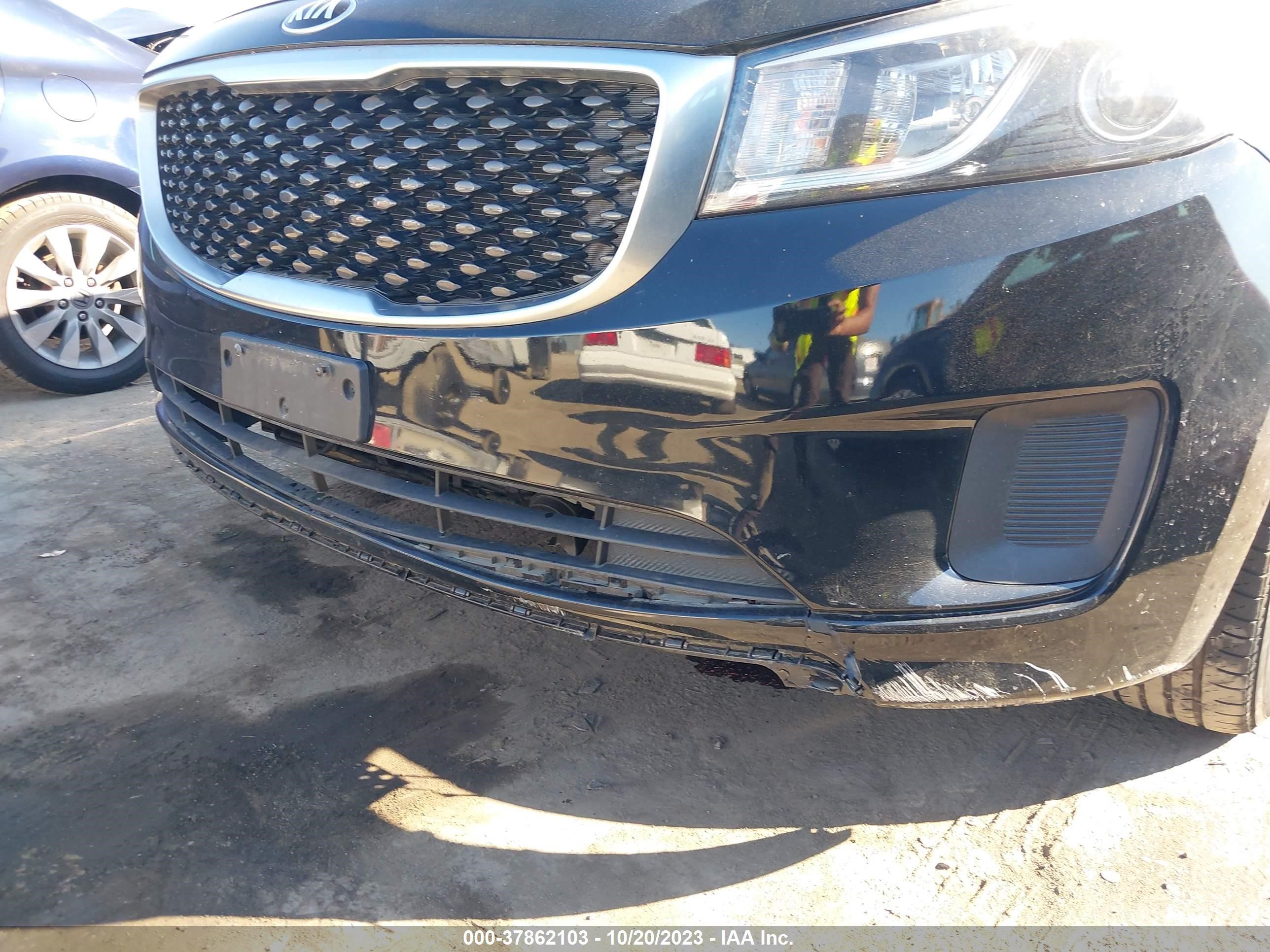 Photo 5 VIN: KNDMA5C19F6026134 - KIA SEDONA 