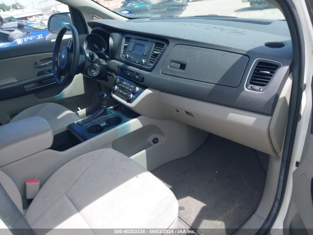 Photo 4 VIN: KNDMA5C19F6029423 - KIA SEDONA 