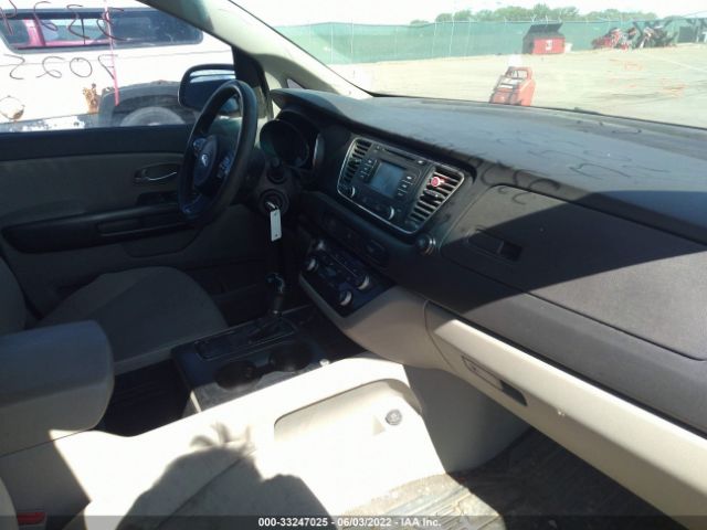 Photo 4 VIN: KNDMA5C1XG6128916 - KIA SEDONA 