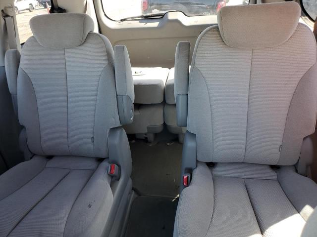 Photo 9 VIN: KNDMB133176126415 - KIA SEDONA EX 