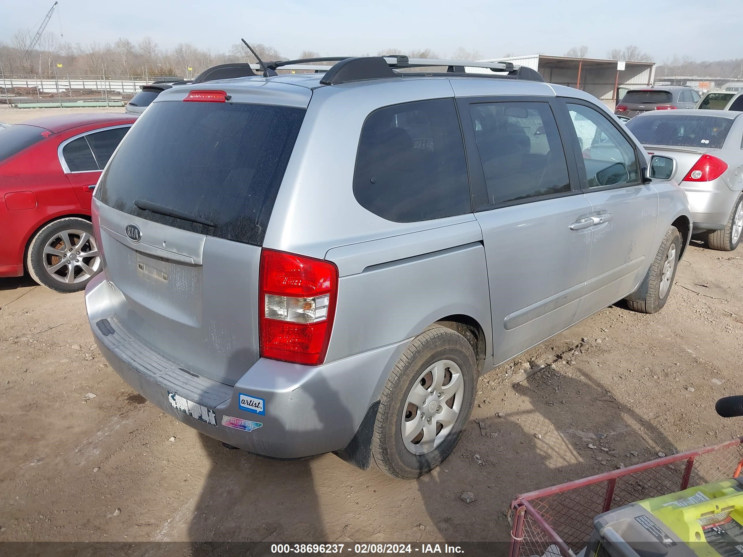 Photo 3 VIN: KNDMB133376135312 - KIA SEDONA 