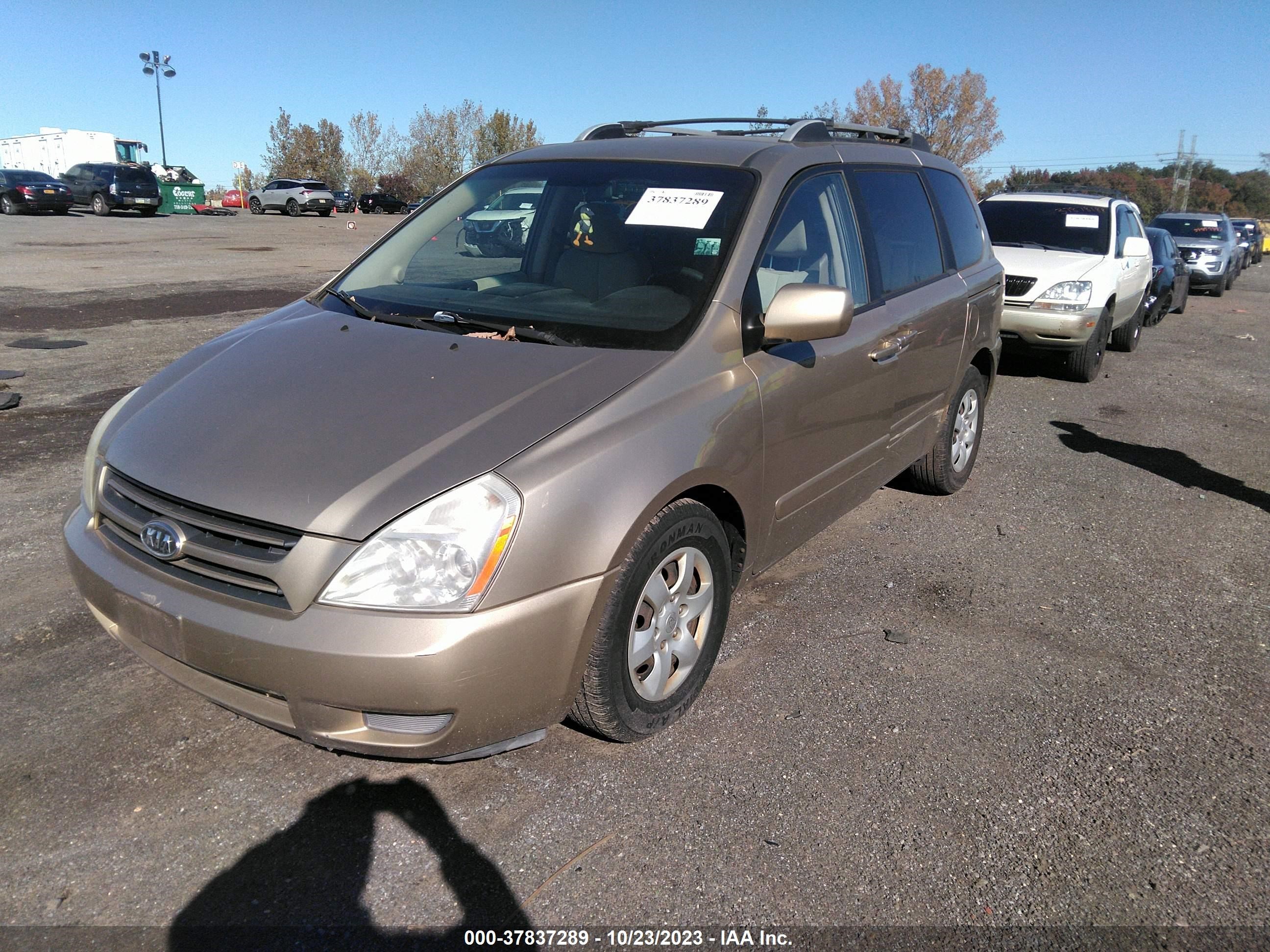 Photo 1 VIN: KNDMB133976130874 - KIA SEDONA 