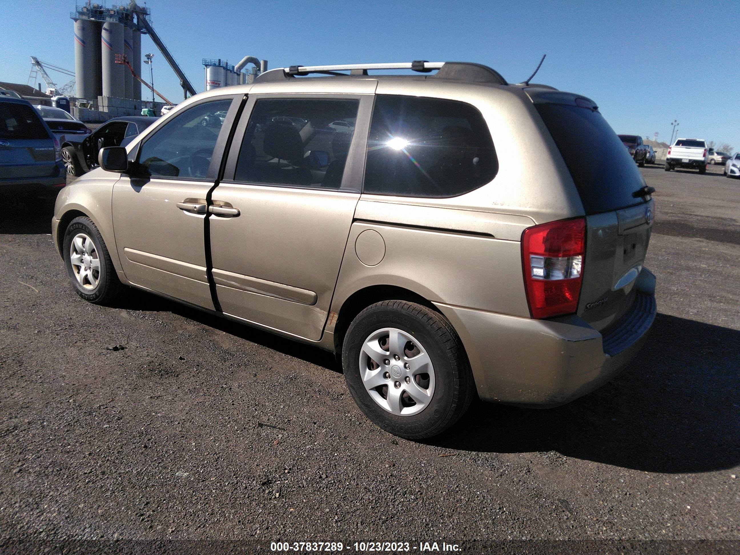 Photo 2 VIN: KNDMB133976130874 - KIA SEDONA 