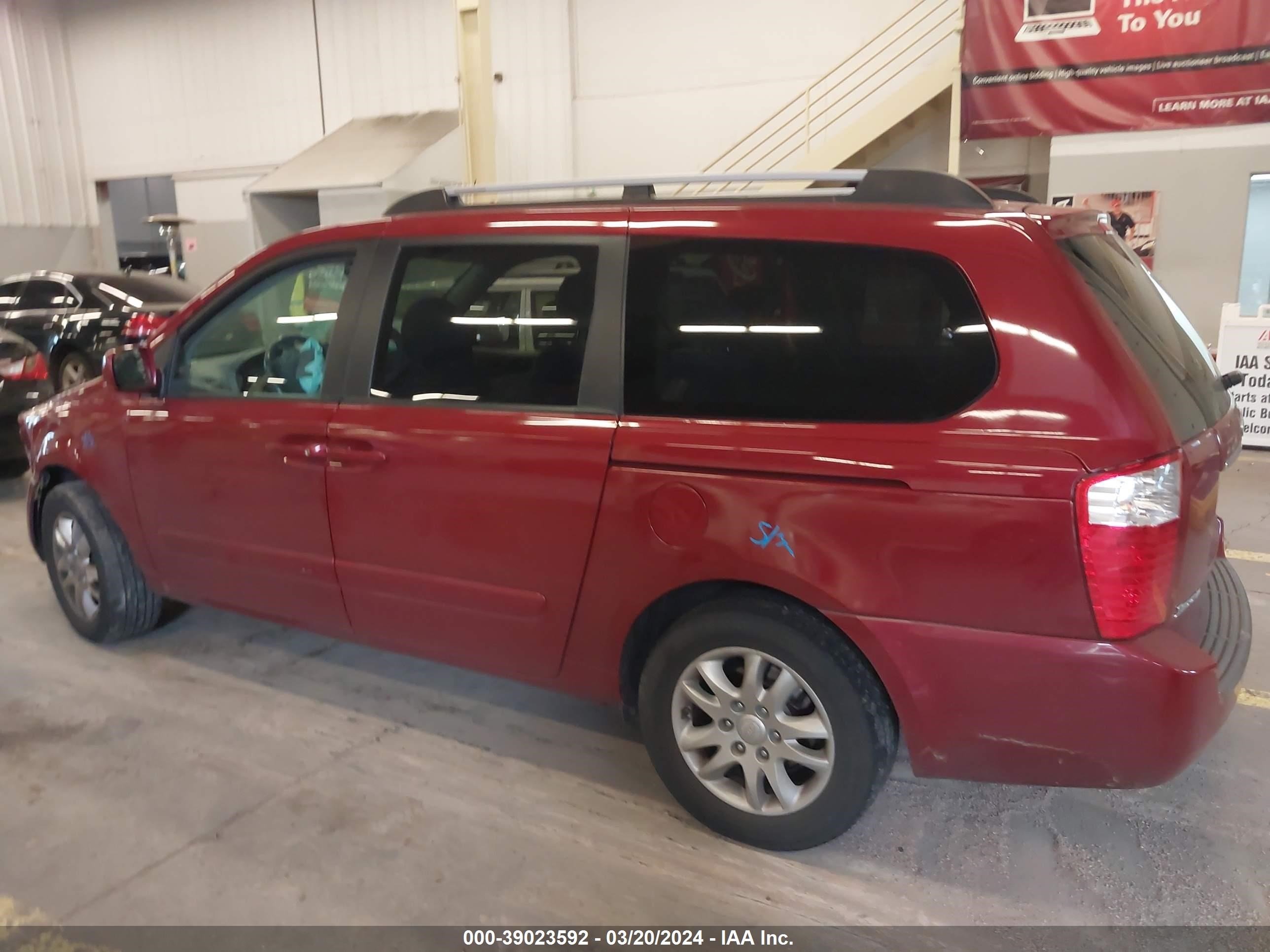 Photo 13 VIN: KNDMB233066056796 - KIA SEDONA 