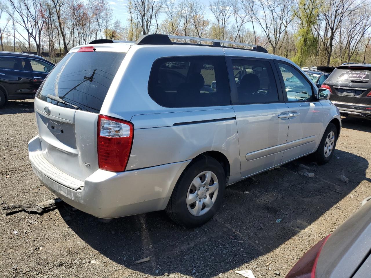 Photo 2 VIN: KNDMB233076110793 - KIA SEDONA 