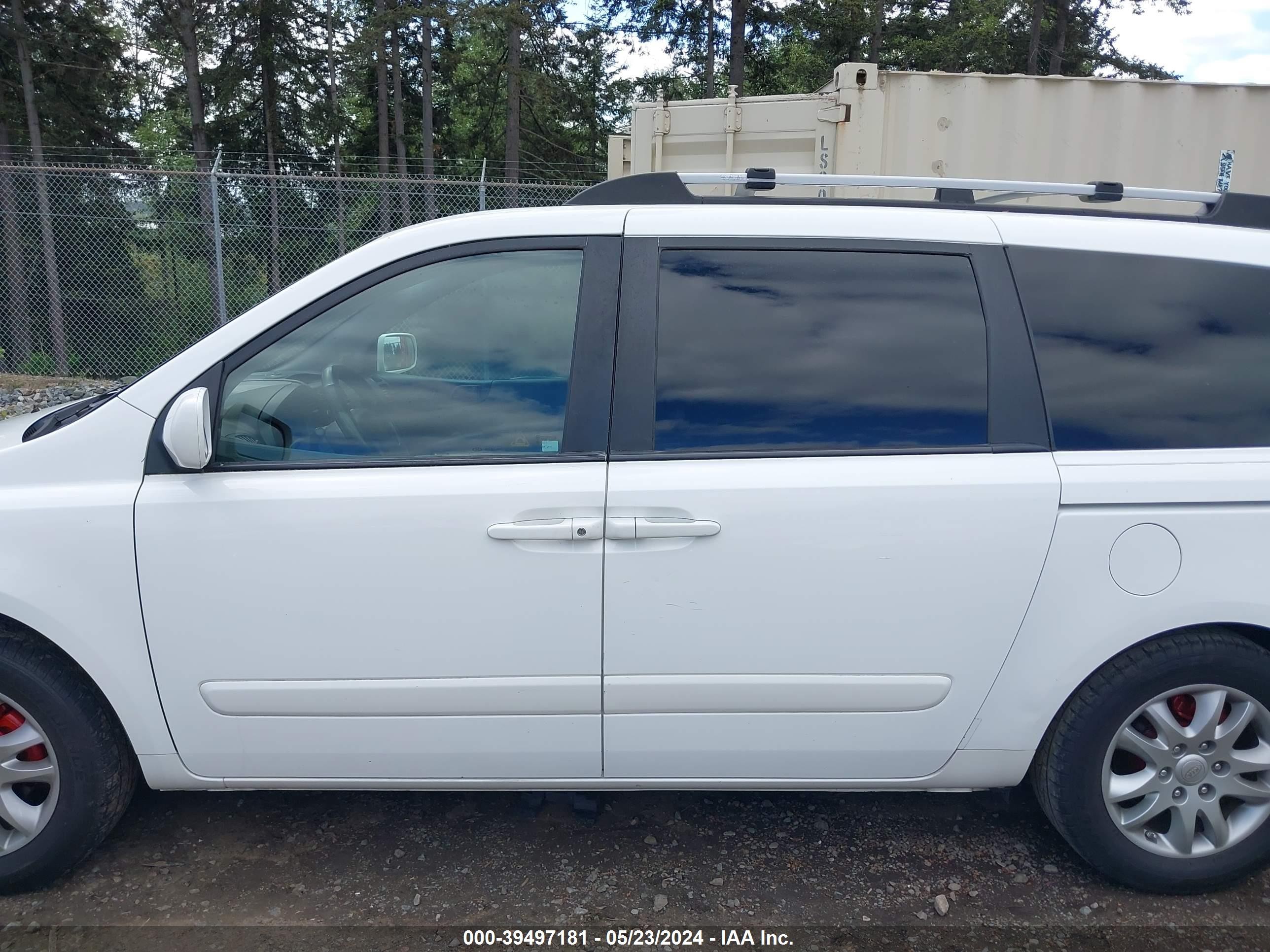 Photo 13 VIN: KNDMB233076169732 - KIA SEDONA 