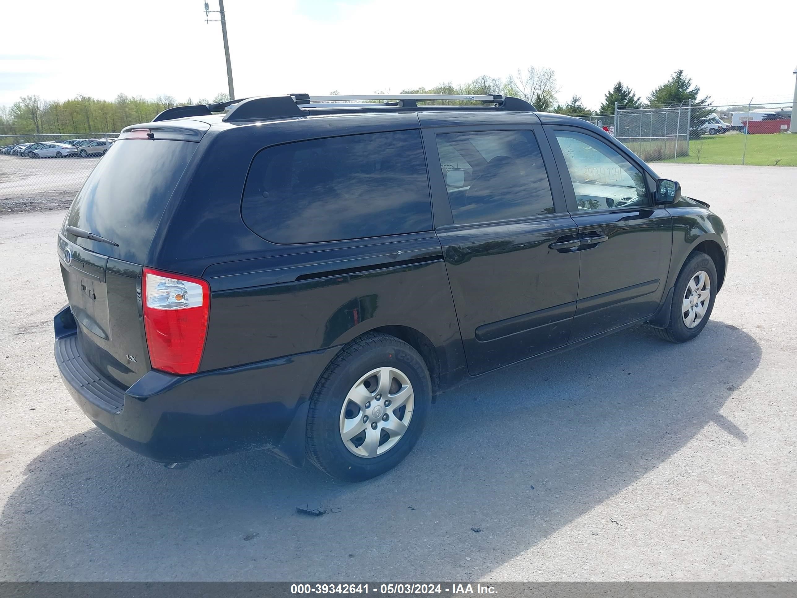 Photo 3 VIN: KNDMB233076172520 - KIA SEDONA 