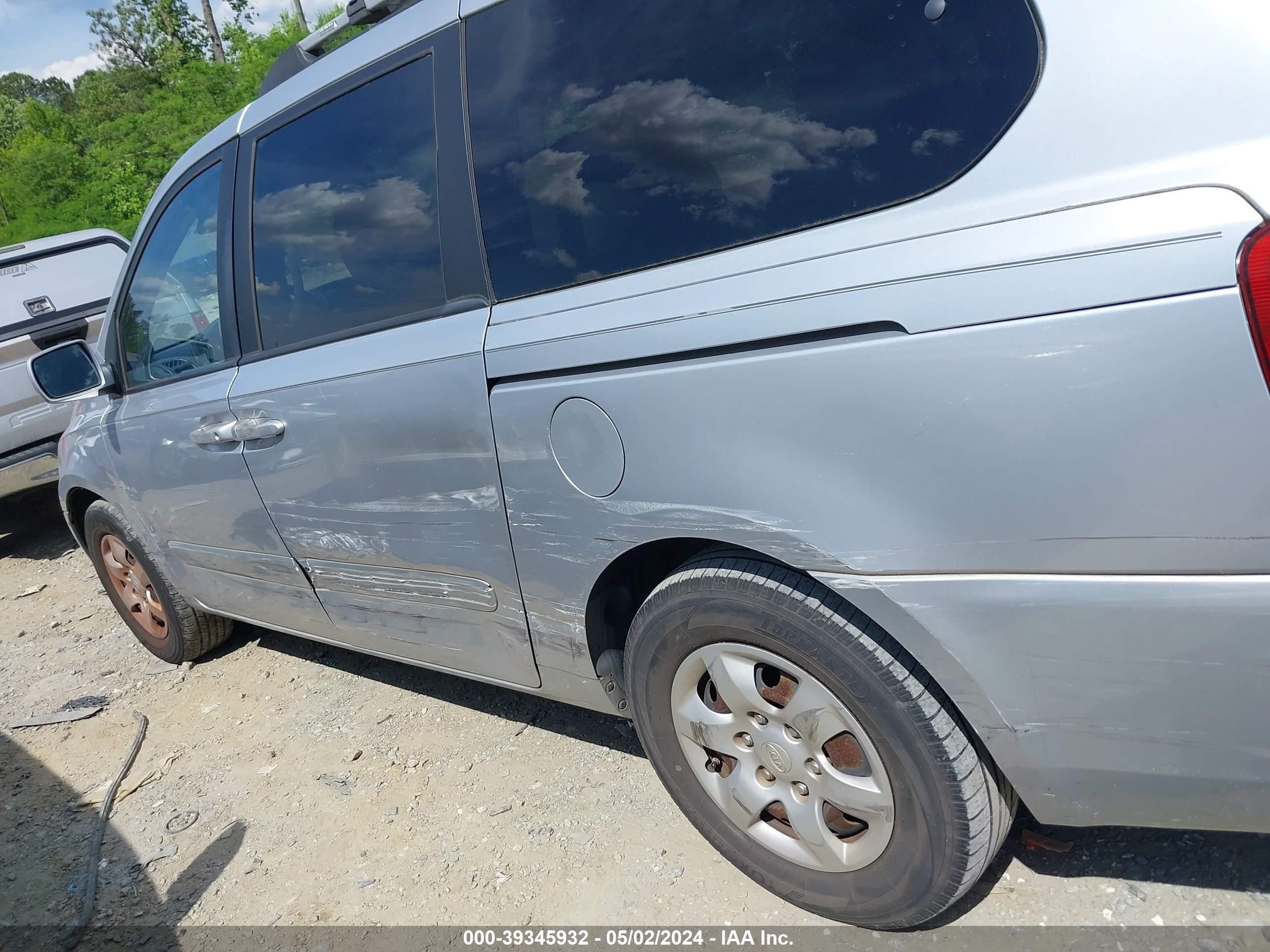 Photo 5 VIN: KNDMB233086222382 - KIA SEDONA 