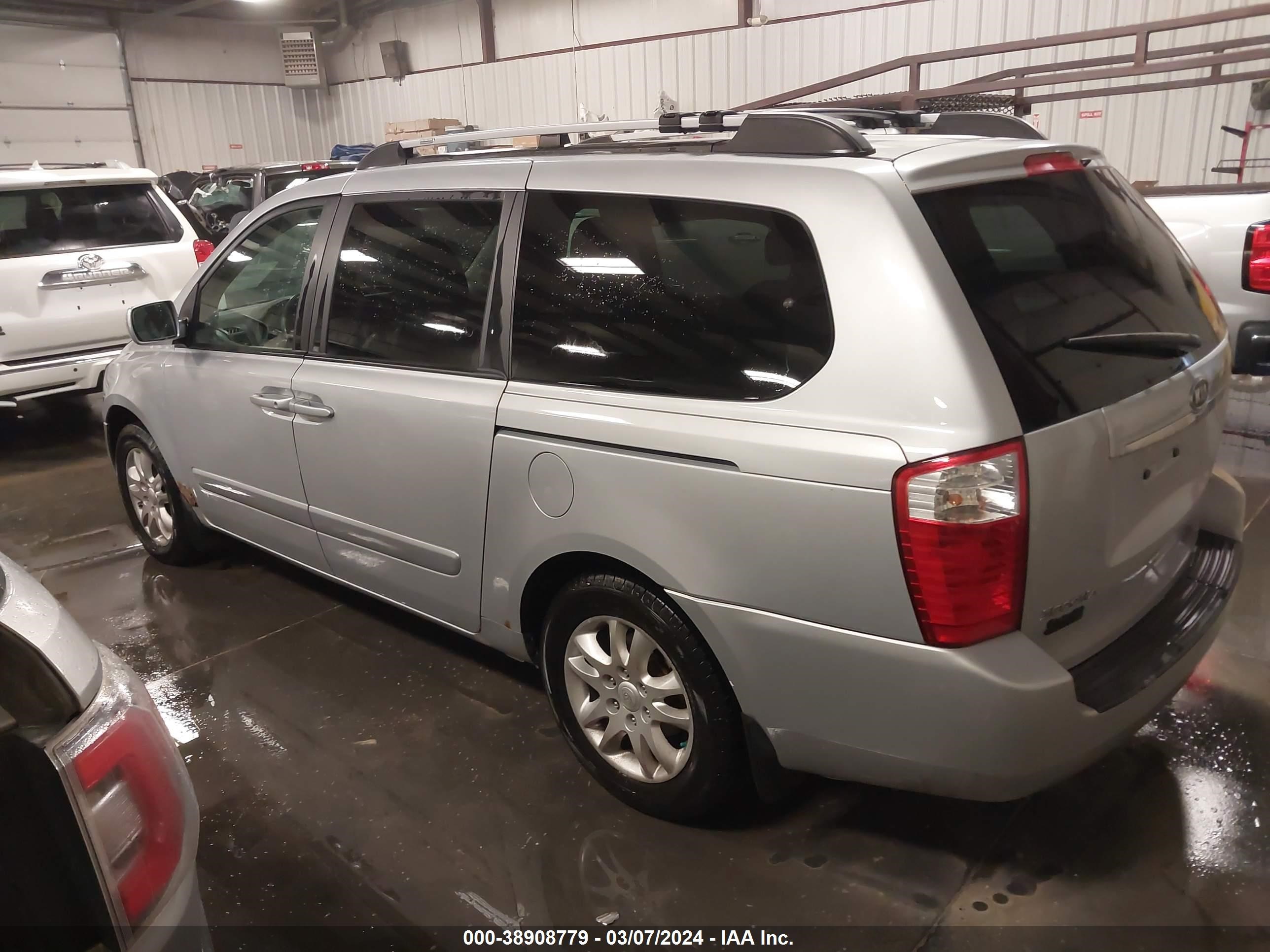 Photo 2 VIN: KNDMB233086258346 - KIA SEDONA 