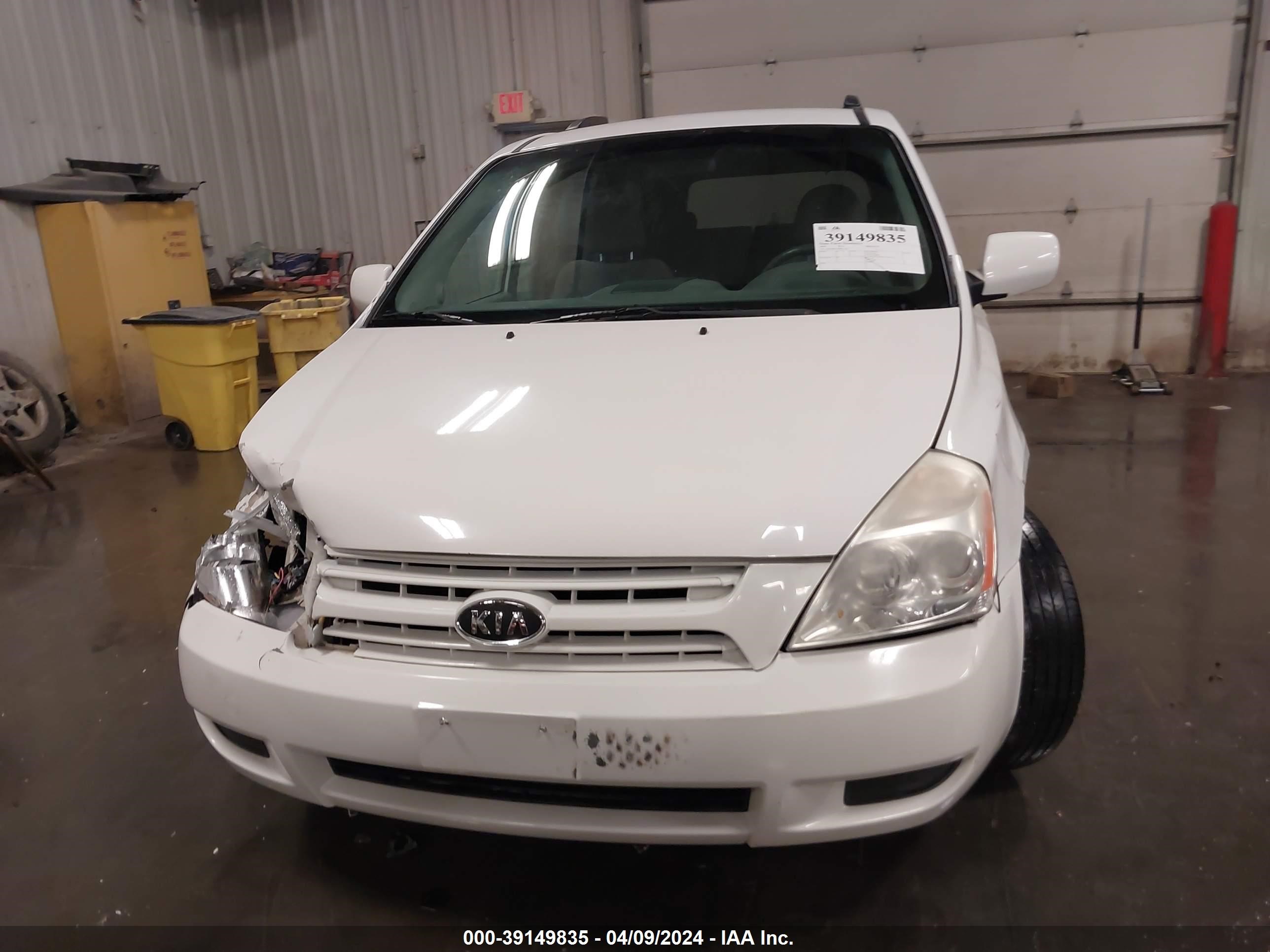 Photo 12 VIN: KNDMB233096317655 - KIA SEDONA 